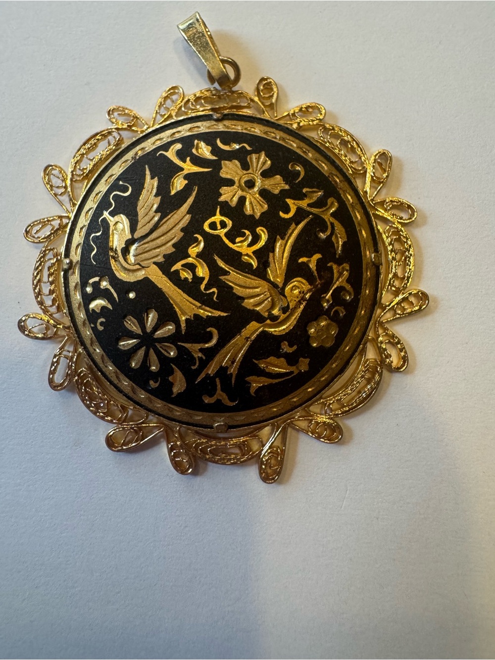 Vintage 1950s aged Goldtone filigree Black Damascene Bird Pent